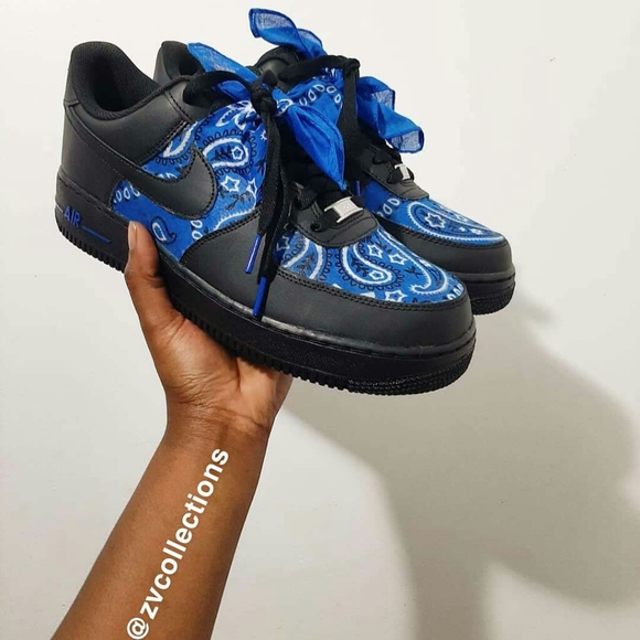 Custom Loc sneakers. - Picture 2 of 3